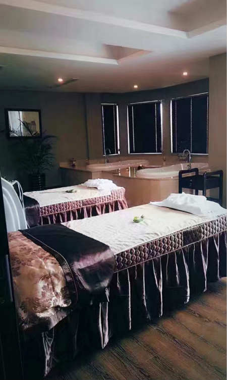 加盟一家美容美體店費(fèi)用是多少？