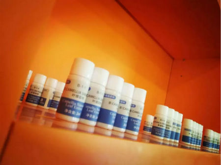 圣誕節，來NEWNEW智能光電美膚館給心愛的人驚喜吧