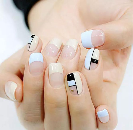 快收藏！TOK幾何風美甲，橫豎都是美~