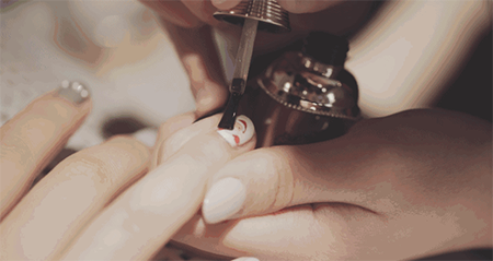 TOK LINE FRIENDS美甲攻略來(lái)啦，漂亮到想！舔！手！指！