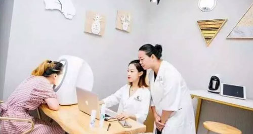 膚質(zhì)檢測(cè)，量膚定制