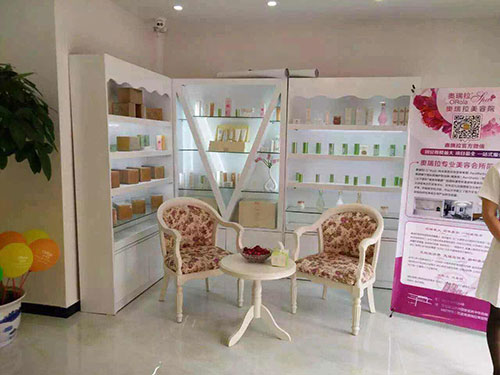 美容師針對不同年齡顧客銷售訣竅