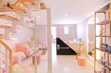 開小型的美容院好不好？有競爭優勢嗎？