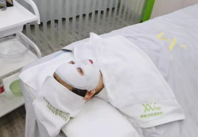 做木乃伊煥膚管理，瘦臉美白還能比同齡人小5~8歲