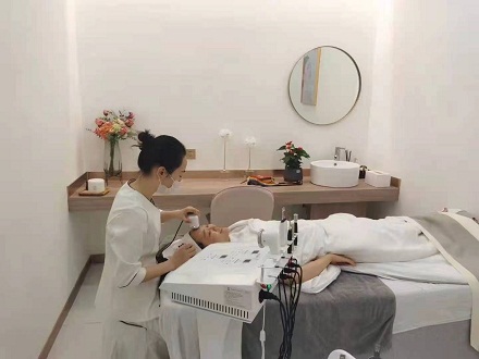 作為美容院店長(zhǎng)員工出現(xiàn)這些問題該怎么辦？