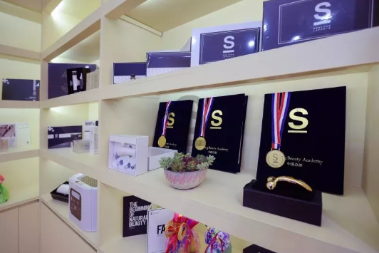 皮膚管理創(chuàng)業(yè)//越來越多新手&大咖青睞加盟，優(yōu)勢(shì)讓人無法拒絕！