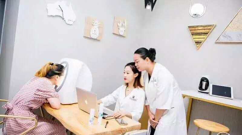 女性創業做皮膚管理，10條必看成功經驗、防踩坑問答！