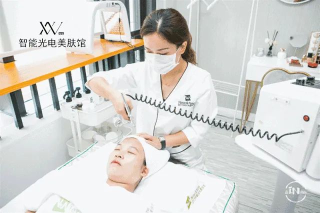 美業(yè)未來(lái) || 門(mén)店年輕化,學(xué)會(huì)和年輕人在一起