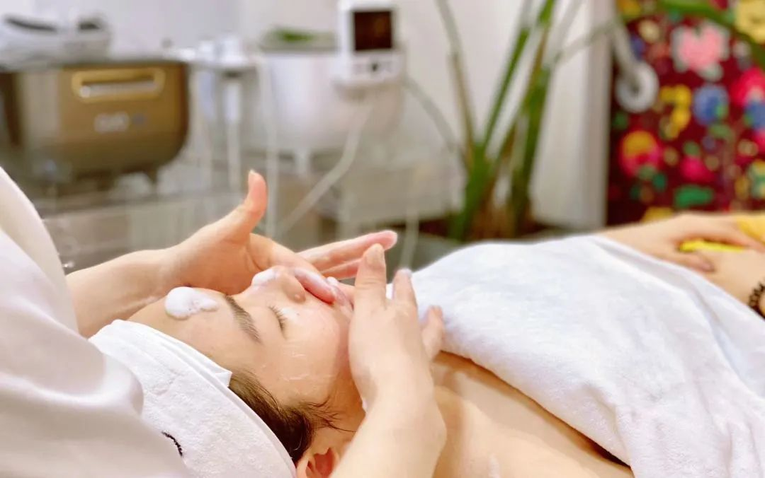 如何掌握流量密碼？抓住消費風向，美業營銷解析！